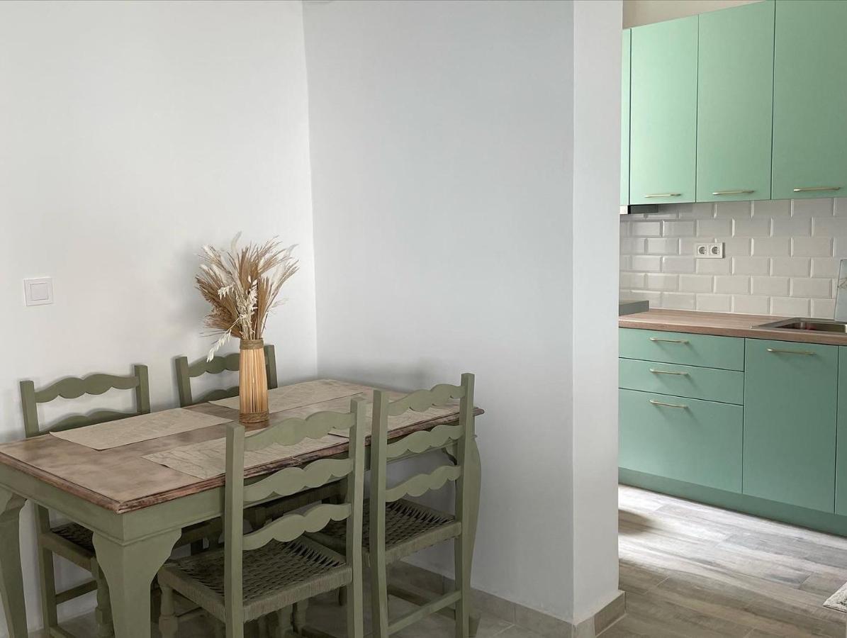 Piraiki Coastal Accommodation Piraeus Ngoại thất bức ảnh