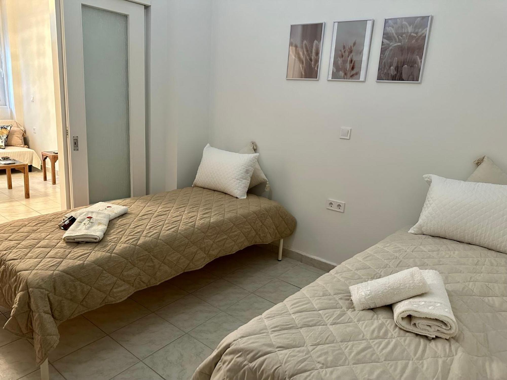 Piraiki Coastal Accommodation Piraeus Ngoại thất bức ảnh